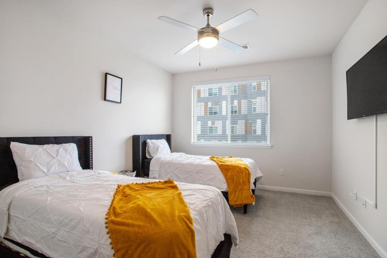Modern 2br 2ba Free Off-street Parking & Wifi * Baltimore