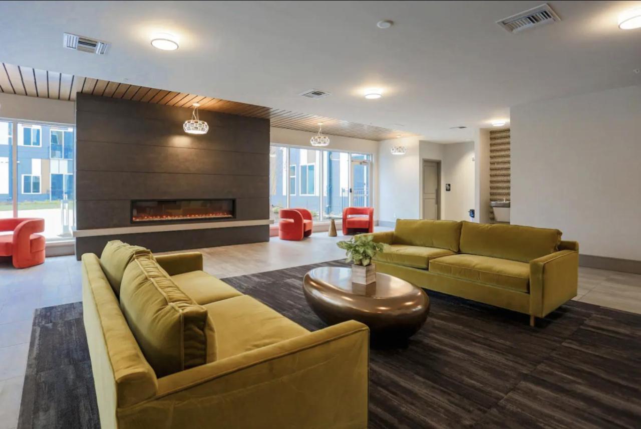 Modern 2br 2ba Free Off-street Parking & Wifi Apartment Baltimore